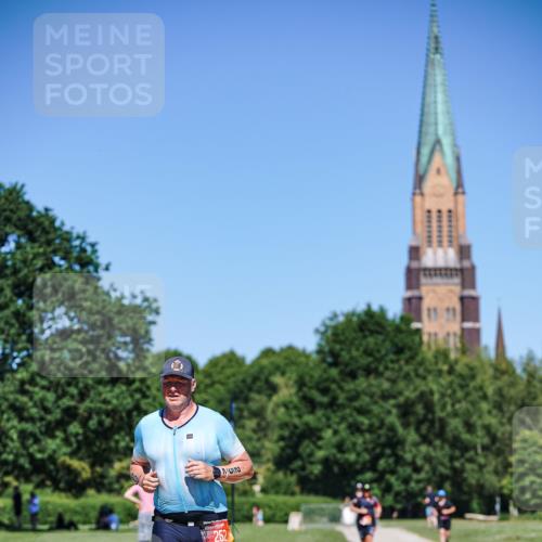 21.06.2026 - Viking Triathlon Michael Burmester http://msf.ph/oto/9884910 21.06.2026 16:04:45 Radfahren  meine-sportfotos.de
