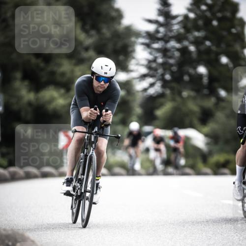 21.06.2026 - 29. Vierlanden-Triathlon H.Heesch http://msf.ph/oto/9884911 21.06.2026 10:36:44 Radfahren 51, 55, 78, 99, 106, 128, 177, 197, 292, 298 meine-sportfotos.de
