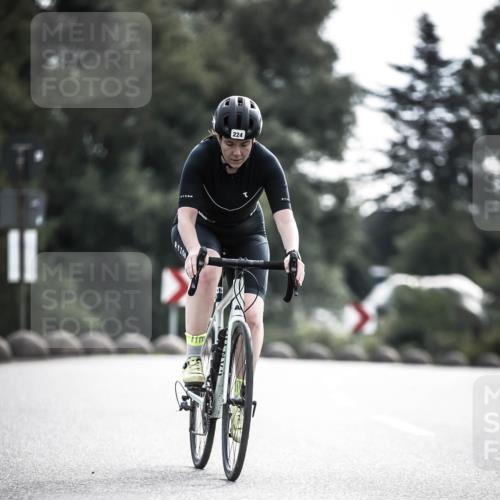 21.06.2026 - 29. Vierlanden-Triathlon H.Heesch http://msf.ph/oto/9884952 21.06.2026 09:19:24 Radfahren 99, 224, 228 meine-sportfotos.de