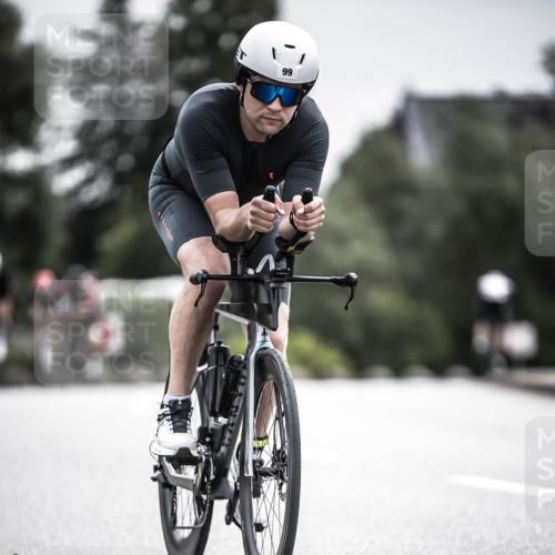 21.06.2026 - 29. Vierlanden-Triathlon H.Heesch http://msf.ph/oto/9884988 21.06.2026 10:36:45 Radfahren 51, 55, 78, 99, 106, 128, 197, 292 meine-sportfotos.de