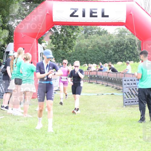 21.06.2026 - 29. Vierlanden-Triathlon Andreas Tolksdorf http://msf.ph/oto/9885099 21.06.2026 11:28:20 Ziel 599, 600, 599, 600 meine-sportfotos.de