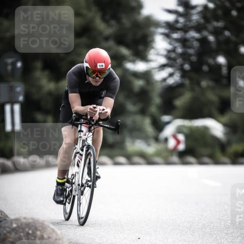 21.06.2026 - 29. Vierlanden-Triathlon H.Heesch http://msf.ph/oto/9885110 21.06.2026 10:36:50 Radfahren 55, 128, 197, 264, 292 meine-sportfotos.de