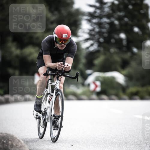 21.06.2026 - 29. Vierlanden-Triathlon H.Heesch http://msf.ph/oto/9885124 21.06.2026 10:36:50 Radfahren 55, 128, 197, 264, 292 meine-sportfotos.de