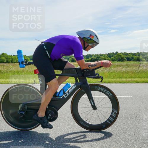 21.06.2026 - Viking Triathlon Michael Burmester http://msf.ph/oto/9885129 21.06.2026 11:31:13 Radfahren 62, 489, 492, 493 meine-sportfotos.de