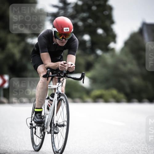 21.06.2026 - 29. Vierlanden-Triathlon H.Heesch http://msf.ph/oto/9885146 21.06.2026 10:36:50 Radfahren 55, 128, 197, 264, 292 meine-sportfotos.de