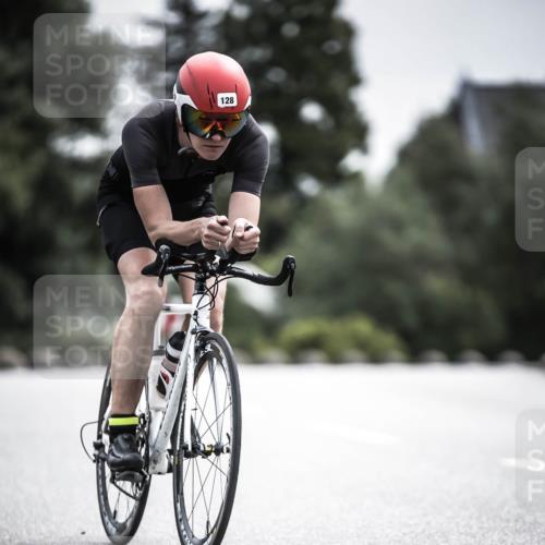 21.06.2026 - 29. Vierlanden-Triathlon H.Heesch http://msf.ph/oto/9885152 21.06.2026 10:36:50 Radfahren 55, 128, 197, 264, 292 meine-sportfotos.de