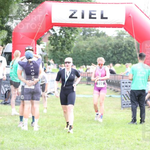 21.06.2026 - 29. Vierlanden-Triathlon Andreas Tolksdorf http://msf.ph/oto/9885165 21.06.2026 11:28:26 Ziel 401, 540, 401, 540 meine-sportfotos.de