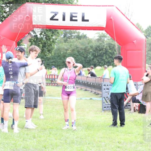 21.06.2026 - 29. Vierlanden-Triathlon Andreas Tolksdorf http://msf.ph/oto/9885199 21.06.2026 11:28:29 Ziel 401, 540, 401, 540 meine-sportfotos.de