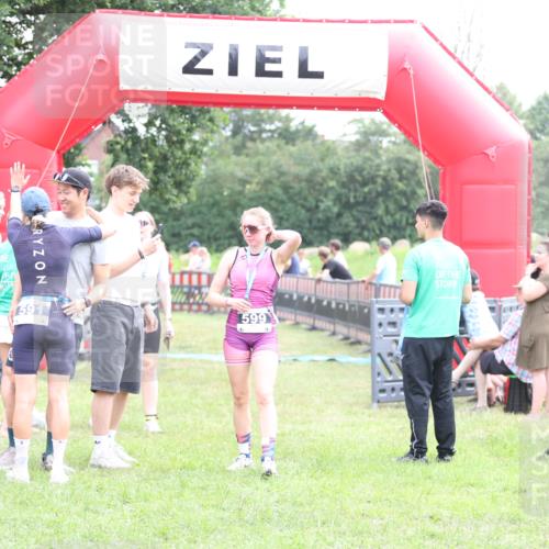 21.06.2026 - 29. Vierlanden-Triathlon Andreas Tolksdorf http://msf.ph/oto/9885207 21.06.2026 11:28:29 Ziel 401, 540, 401, 540 meine-sportfotos.de