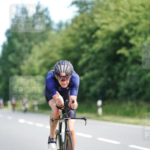 21.06.2026 - Viking Triathlon Michael Burmester http://msf.ph/oto/9885407 21.06.2026 11:22:03 Radfahren 26, 92, 178, 194, 205, 269, 385, 603, 652 meine-sportfotos.de