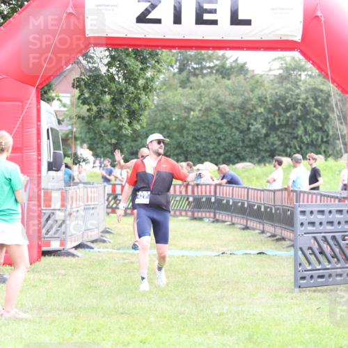 21.06.2026 - 29. Vierlanden-Triathlon Andreas Tolksdorf http://msf.ph/oto/9885420 21.06.2026 11:29:22 Ziel 427, 432, 623, 427, 432, 623 meine-sportfotos.de