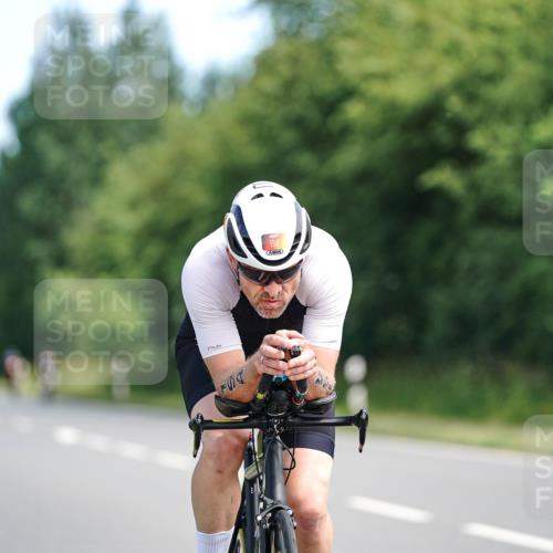 21.06.2026 - Viking Triathlon Michael Burmester http://msf.ph/oto/9885471 21.06.2026 11:22:05 Radfahren 92, 178, 194, 205, 385, 603, 652 meine-sportfotos.de