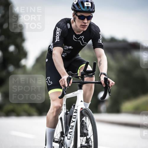 21.06.2026 - 29. Vierlanden-Triathlon H.Heesch http://msf.ph/oto/9885474 21.06.2026 10:37:14 Radfahren 7, 61, 161, 345, 500 meine-sportfotos.de