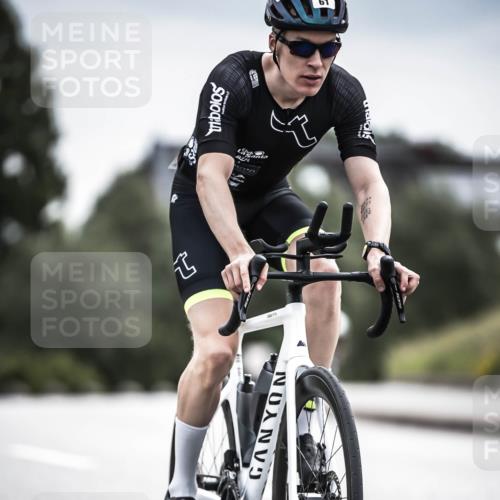 21.06.2026 - 29. Vierlanden-Triathlon H.Heesch http://msf.ph/oto/9885481 21.06.2026 10:37:14 Radfahren 7, 61, 161, 345, 500 meine-sportfotos.de
