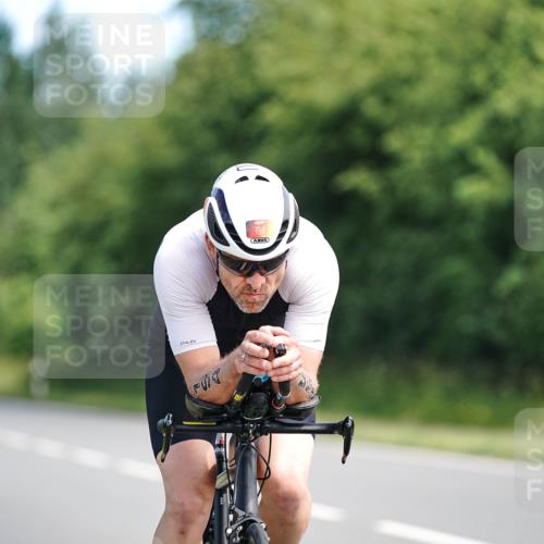 21.06.2026 - Viking Triathlon Michael Burmester http://msf.ph/oto/9885484 21.06.2026 11:22:05 Radfahren 92, 178, 194, 205, 385, 603, 652 meine-sportfotos.de