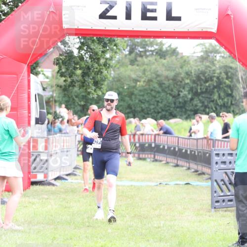 21.06.2026 - 29. Vierlanden-Triathlon Andreas Tolksdorf http://msf.ph/oto/9885503 21.06.2026 11:29:23 Ziel 427, 432, 623, 427, 432, 623 meine-sportfotos.de