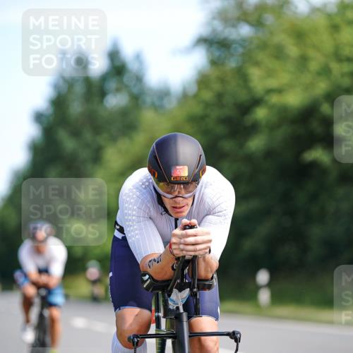 21.06.2026 - Viking Triathlon Michael Burmester http://msf.ph/oto/9885565 21.06.2026 11:22:35 Radfahren 136, 161, 174, 272, 272, 337, 475, 512, 564, 603, 621 meine-sportfotos.de