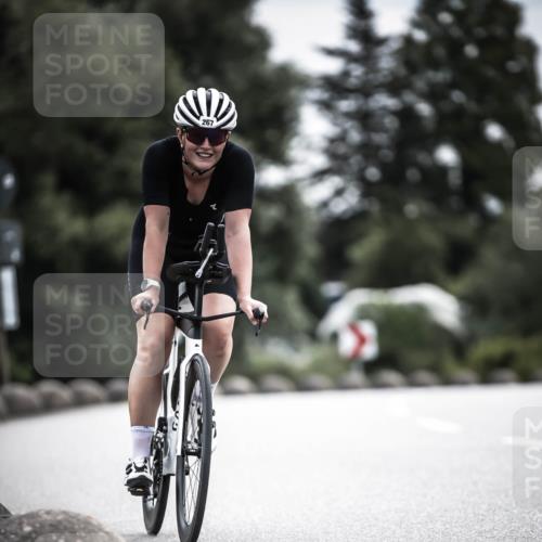 21.06.2026 - 29. Vierlanden-Triathlon H.Heesch http://msf.ph/oto/9885619 21.06.2026 10:37:35 Radfahren 252, 267 meine-sportfotos.de