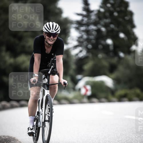 21.06.2026 - 29. Vierlanden-Triathlon H.Heesch http://msf.ph/oto/9885623 21.06.2026 10:37:35 Radfahren 252, 267 meine-sportfotos.de