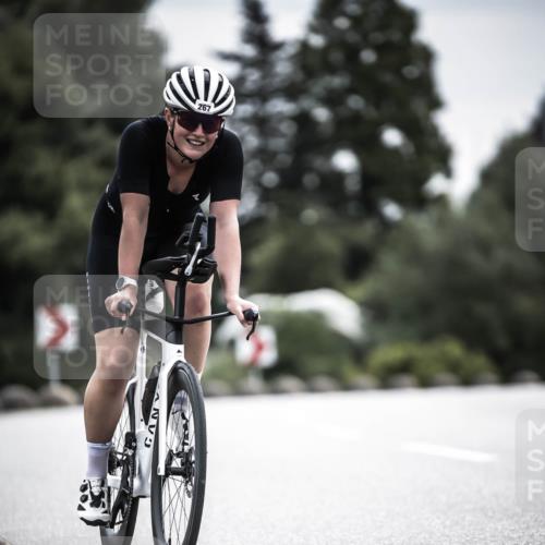 21.06.2026 - 29. Vierlanden-Triathlon H.Heesch http://msf.ph/oto/9885641 21.06.2026 10:37:35 Radfahren 252, 267 meine-sportfotos.de