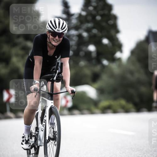 21.06.2026 - 29. Vierlanden-Triathlon H.Heesch http://msf.ph/oto/9885647 21.06.2026 10:37:35 Radfahren 252, 267 meine-sportfotos.de