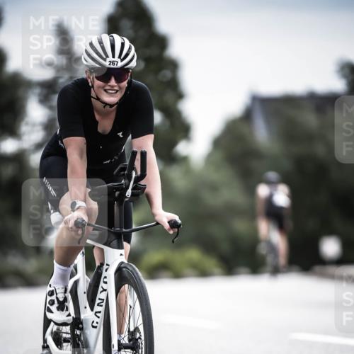 21.06.2026 - 29. Vierlanden-Triathlon H.Heesch http://msf.ph/oto/9885662 21.06.2026 10:37:35 Radfahren 252, 267 meine-sportfotos.de