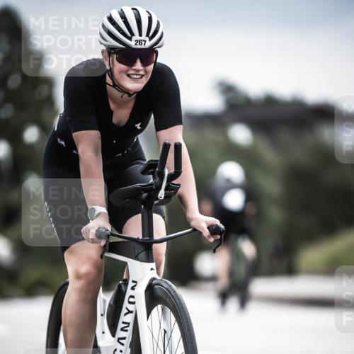 21.06.2026 - 29. Vierlanden-Triathlon H.Heesch http://msf.ph/oto/9885688 21.06.2026 10:37:36 Radfahren 267, 361, 395 meine-sportfotos.de
