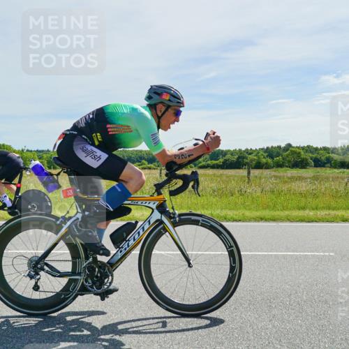 21.06.2026 - Viking Triathlon Michael Burmester http://msf.ph/oto/9885714 21.06.2026 11:37:40 Radfahren 13, 36, 271, 321, 323, 369, 404, 543, 604, 620 meine-sportfotos.de