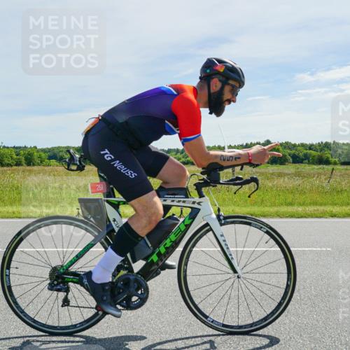 21.06.2026 - Viking Triathlon Michael Burmester http://msf.ph/oto/9885728 21.06.2026 11:37:55 Radfahren 13, 13, 30, 48, 54, 170, 200, 249, 251, 310, 323, 343, 352, 391, 404, 472, 534, 543, 568, 620, 635 meine-sportfotos.de