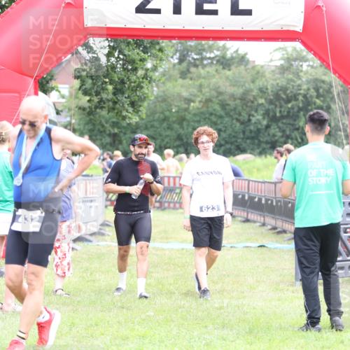 21.06.2026 - 29. Vierlanden-Triathlon Andreas Tolksdorf http://msf.ph/oto/9885734 21.06.2026 11:29:34 Ziel 81, 81 meine-sportfotos.de