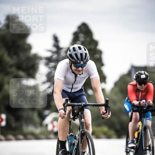 21.06.2026 - 29. Vierlanden-Triathlon H.Heesch http://msf.ph/oto/9885764 21.06.2026 10:37:50 Radfahren 20, 35, 67, 233, 303, 336, 429, 437 meine-sportfotos.de