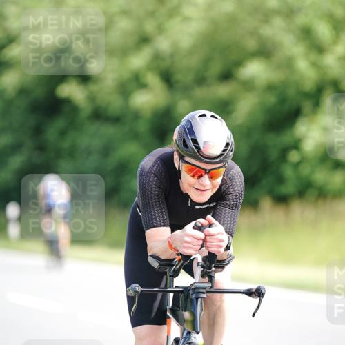 21.06.2026 - Viking Triathlon Michael Burmester http://msf.ph/oto/9885765 21.06.2026 11:24:47 Radfahren 55, 55, 64, 68, 117, 182, 199, 255, 267, 386, 397, 413, 413, 502, 515, 545, 612, 634 meine-sportfotos.de