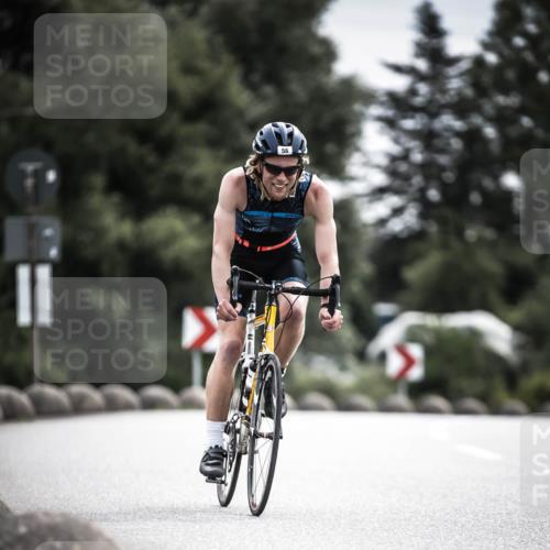21.06.2026 - 29. Vierlanden-Triathlon H.Heesch http://msf.ph/oto/9885780 21.06.2026 10:38:46 Radfahren 56, 82 meine-sportfotos.de