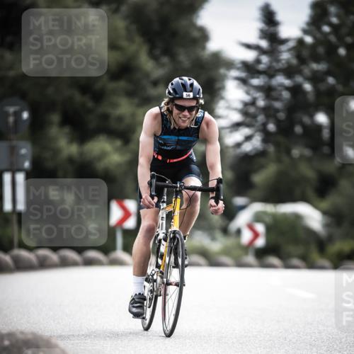 21.06.2026 - 29. Vierlanden-Triathlon H.Heesch http://msf.ph/oto/9885784 21.06.2026 10:38:46 Radfahren 56, 82 meine-sportfotos.de