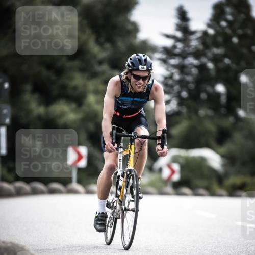 21.06.2026 - 29. Vierlanden-Triathlon H.Heesch http://msf.ph/oto/9885790 21.06.2026 10:38:46 Radfahren 56, 82 meine-sportfotos.de