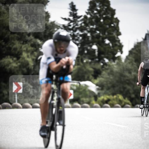 21.06.2026 - 29. Vierlanden-Triathlon H.Heesch http://msf.ph/oto/9885858 21.06.2026 10:38:55 Radfahren 175, 225 meine-sportfotos.de