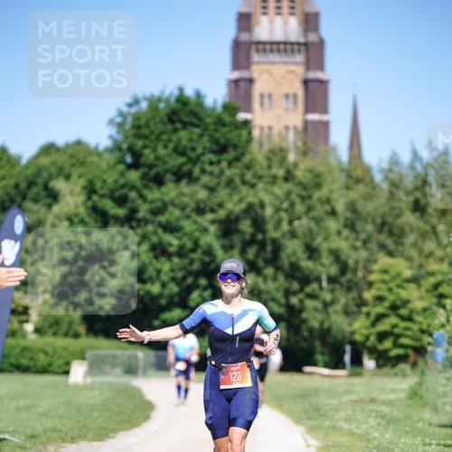 21.06.2026 - Viking Triathlon Michael Burmester http://msf.ph/oto/9885863 21.06.2026 16:10:54 Radfahren  meine-sportfotos.de