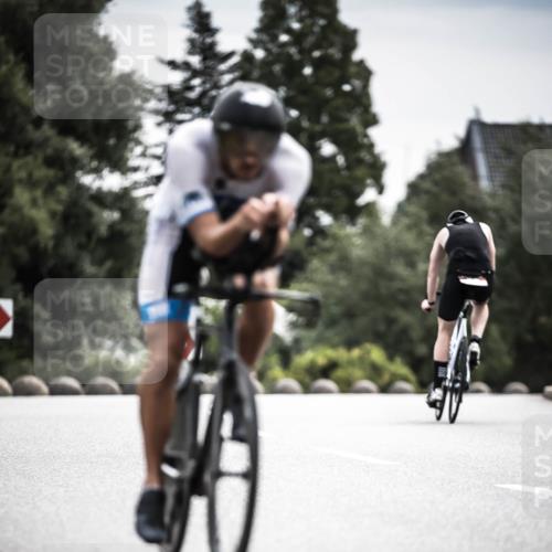 21.06.2026 - 29. Vierlanden-Triathlon H.Heesch http://msf.ph/oto/9885867 21.06.2026 10:38:56 Radfahren 175, 225 meine-sportfotos.de