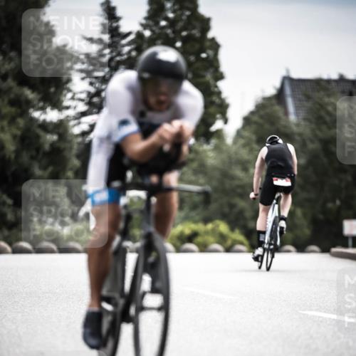 21.06.2026 - 29. Vierlanden-Triathlon H.Heesch http://msf.ph/oto/9885870 21.06.2026 10:38:56 Radfahren 175, 225 meine-sportfotos.de