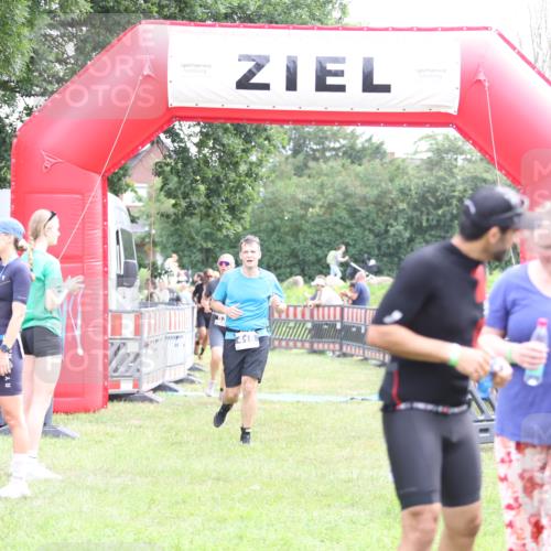 21.06.2026 - 29. Vierlanden-Triathlon Andreas Tolksdorf http://msf.ph/oto/9885905 21.06.2026 11:29:53 Ziel 404, 418, 530, 545, 404, 418, 530, 545 meine-sportfotos.de