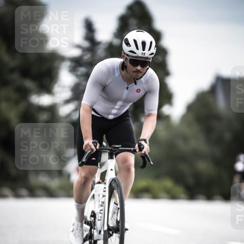 21.06.2026 - 29. Vierlanden-Triathlon H.Heesch http://msf.ph/oto/9885914 21.06.2026 10:39:09 Radfahren 72, 181 meine-sportfotos.de