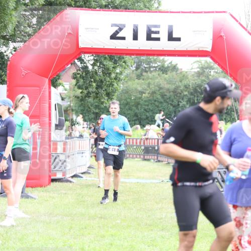 21.06.2026 - 29. Vierlanden-Triathlon Andreas Tolksdorf http://msf.ph/oto/9885915 21.06.2026 11:29:53 Ziel 404, 418, 530, 545, 404, 418, 530, 545 meine-sportfotos.de