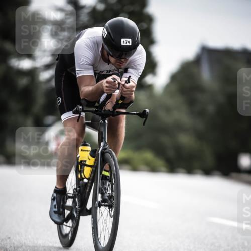 21.06.2026 - 29. Vierlanden-Triathlon H.Heesch http://msf.ph/oto/9885977 21.06.2026 10:39:19 Radfahren 174, 181, 358 meine-sportfotos.de