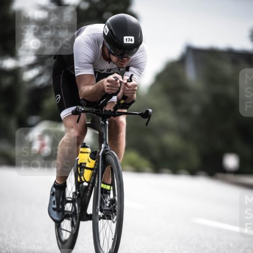 21.06.2026 - 29. Vierlanden-Triathlon H.Heesch http://msf.ph/oto/9885981 21.06.2026 10:39:19 Radfahren 174, 181, 358 meine-sportfotos.de