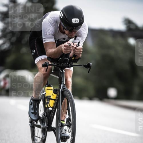 21.06.2026 - 29. Vierlanden-Triathlon H.Heesch http://msf.ph/oto/9885988 21.06.2026 10:39:19 Radfahren 174, 181, 358 meine-sportfotos.de