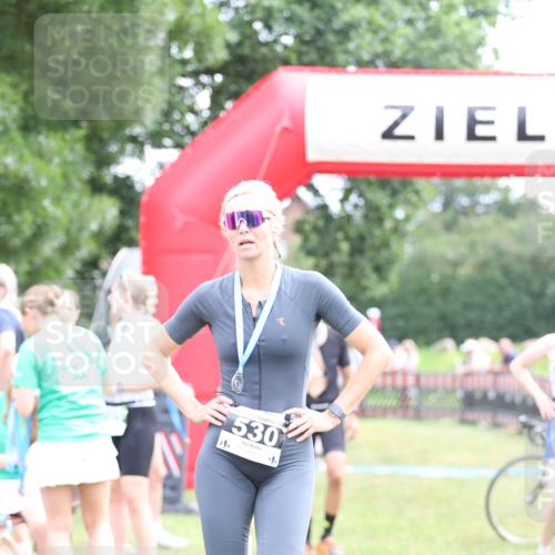21.06.2026 - 29. Vierlanden-Triathlon Andreas Tolksdorf http://msf.ph/oto/9886013 21.06.2026 11:30:05 Ziel 406, 614, 406, 614 meine-sportfotos.de