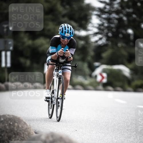 21.06.2026 - 29. Vierlanden-Triathlon H.Heesch http://msf.ph/oto/9886144 21.06.2026 10:39:58 Radfahren 300 meine-sportfotos.de