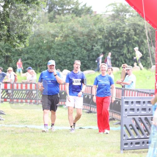 21.06.2026 - 29. Vierlanden-Triathlon Andreas Tolksdorf http://msf.ph/oto/9886197 21.06.2026 11:30:53 Ziel 615, 615 meine-sportfotos.de