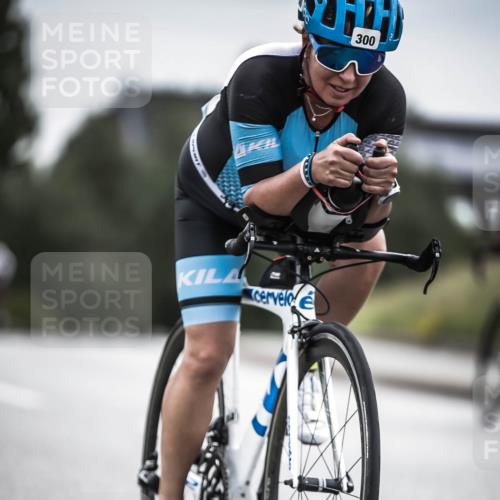 21.06.2026 - 29. Vierlanden-Triathlon H.Heesch http://msf.ph/oto/9886208 21.06.2026 10:39:59 Radfahren 154, 300 meine-sportfotos.de