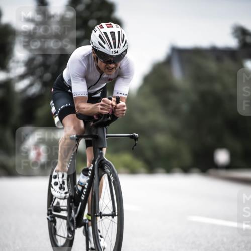 21.06.2026 - 29. Vierlanden-Triathlon H.Heesch http://msf.ph/oto/9886238 21.06.2026 10:40:06 Radfahren 154, 309 meine-sportfotos.de